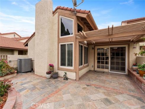 18301 Gum Tree Lane, Huntington Beach, CA