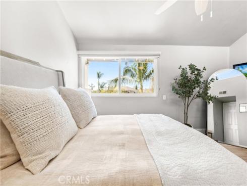 18743 Club Lane, Huntington Beach, CA