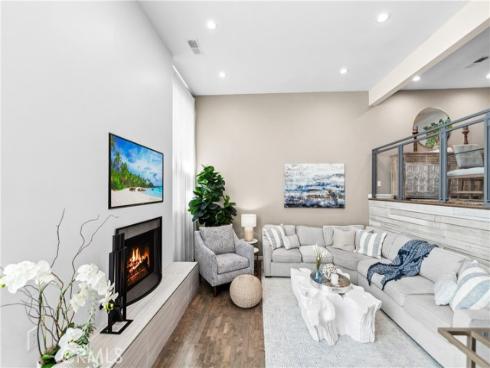 18743 Club Lane, Huntington Beach, CA