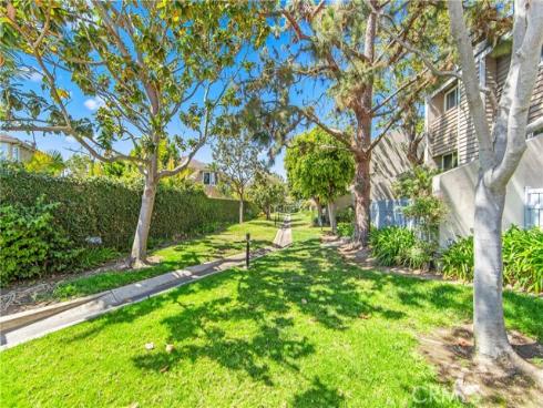 18743 Club Lane, Huntington Beach, CA