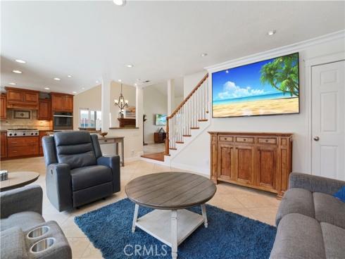 17882 Hallcroft Lane, Huntington Beach, CA