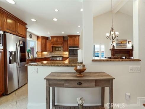 17882 Hallcroft Lane, Huntington Beach, CA