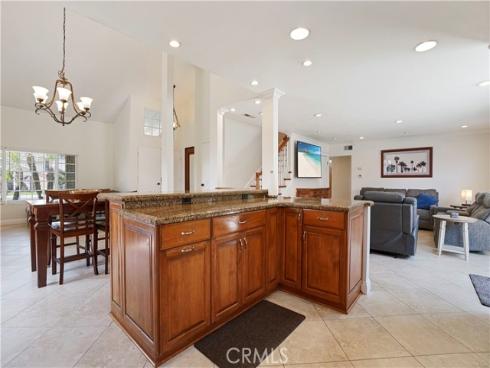 17882 Hallcroft Lane, Huntington Beach, CA