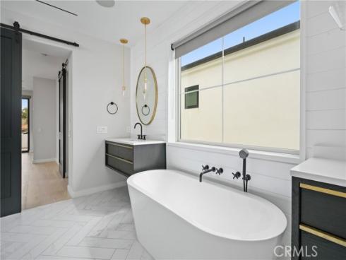 303 12th Street, Huntington Beach, CA