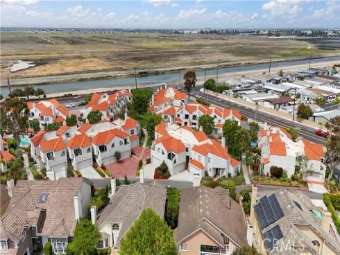 4219 Andros Circle, Huntington Beach, CA