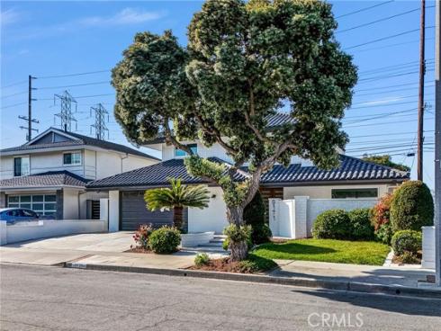9171 Regatta Drive , Huntington Beach, CA