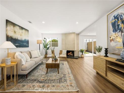 9802 Effingham Drive , Huntington Beach, CA