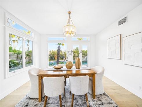 6692 Alamitos Circle, Huntington Beach, CA