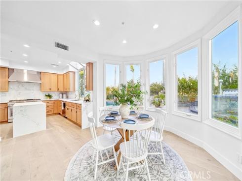 6692 Alamitos Circle, Huntington Beach, CA