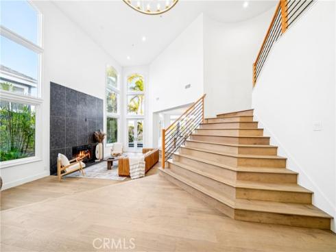 6692 Alamitos Circle, Huntington Beach, CA