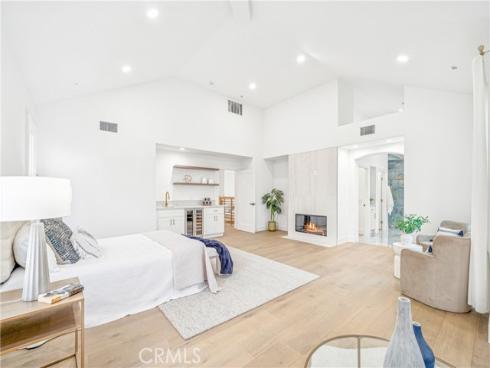 6692 Alamitos Circle, Huntington Beach, CA