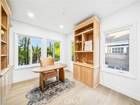 6692 Alamitos Circle, Huntington Beach, CA