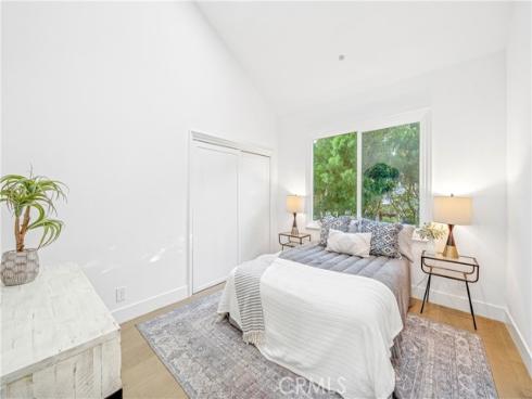 6692 Alamitos Circle, Huntington Beach, CA