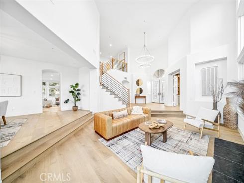 6692 Alamitos Circle, Huntington Beach, CA