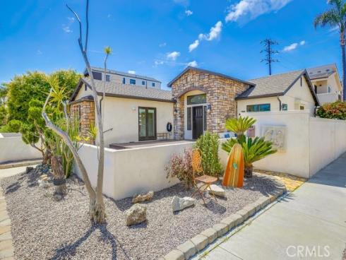 627 7th Street, Huntington Beach, CA