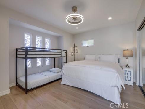 627 7th Street, Huntington Beach, CA