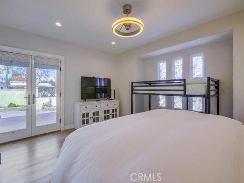 627 7th Street, Huntington Beach, CA