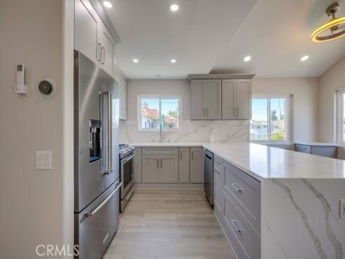 627 7th Street, Huntington Beach, CA