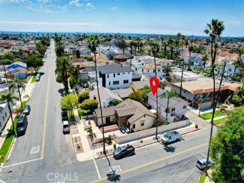 627 7th Street, Huntington Beach, CA