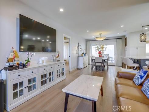627 7th Street, Huntington Beach, CA