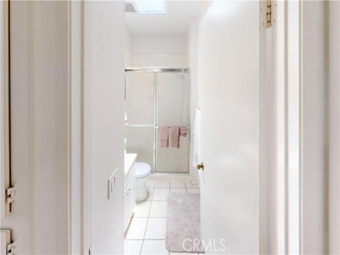 8866 Tulare 303B Drive, Huntington Beach, CA