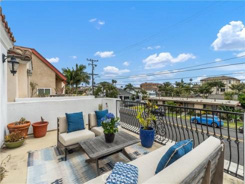 117 Alabama Street, Huntington Beach, CA