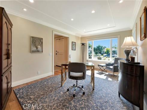 1822 Pine Street, Huntington Beach, CA