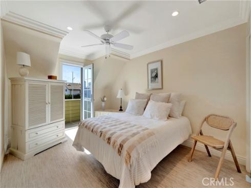 1822 Pine Street, Huntington Beach, CA