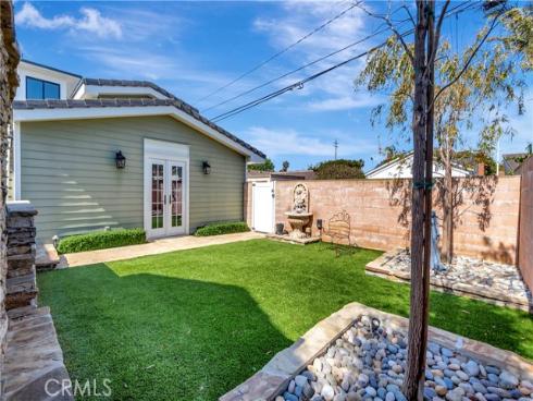 1822 Pine Street, Huntington Beach, CA