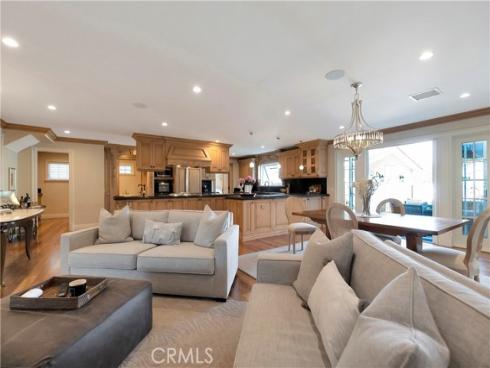 1822 Pine Street, Huntington Beach, CA