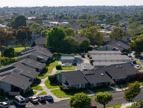 8766  Tulare   Drive401 A, Huntington Beach, CA