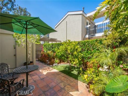 19675 Seacliff Lane, Huntington Beach, CA