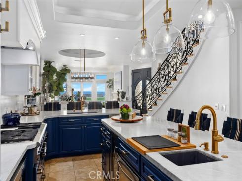 2118 Pacific Coast , Huntington Beach, CA