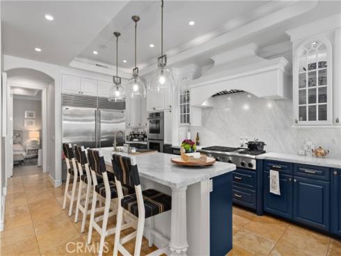 2118 Pacific Coast , Huntington Beach, CA