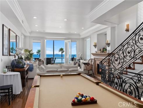 2118 Pacific Coast , Huntington Beach, CA