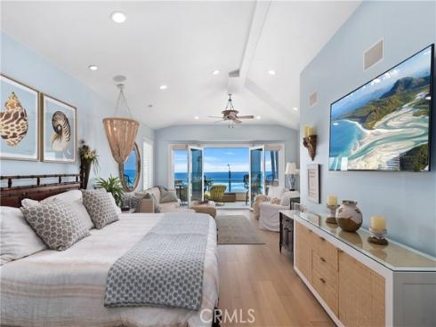 2118 Pacific Coast , Huntington Beach, CA