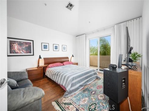 5142 Warner 305 , Huntington Beach, CA