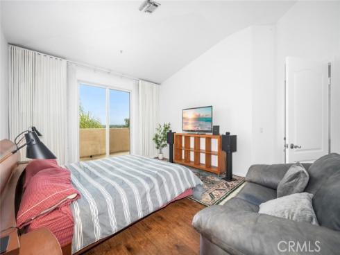 5142 Warner 305 , Huntington Beach, CA