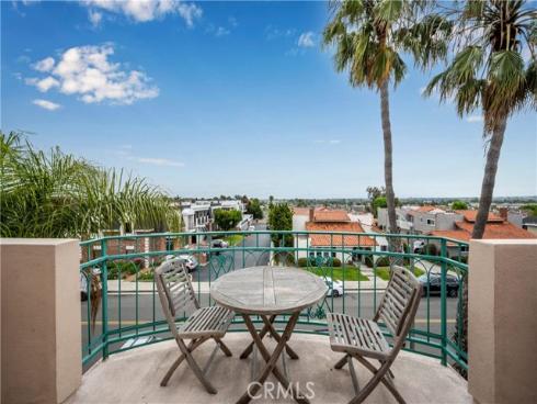 5142 Warner 305 , Huntington Beach, CA