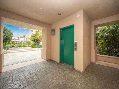 5142 Warner 305 , Huntington Beach, CA