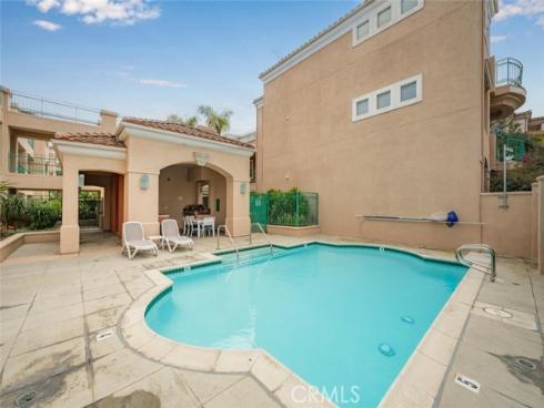 5142 Warner 305 , Huntington Beach, CA