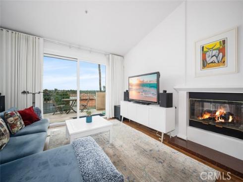 5142 Warner 305 , Huntington Beach, CA