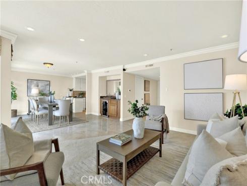 2872 Coast CI205 Circle, Huntington Beach, CA