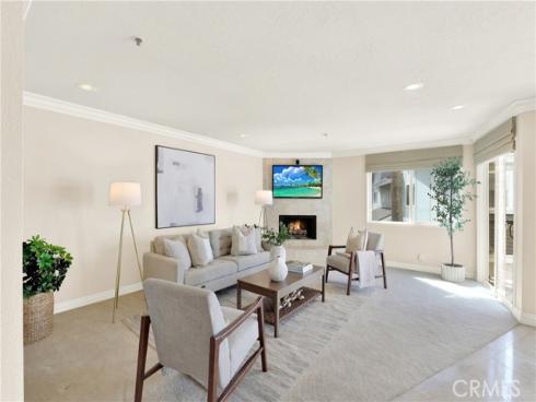 2872 Coast CI205 Circle, Huntington Beach, CA