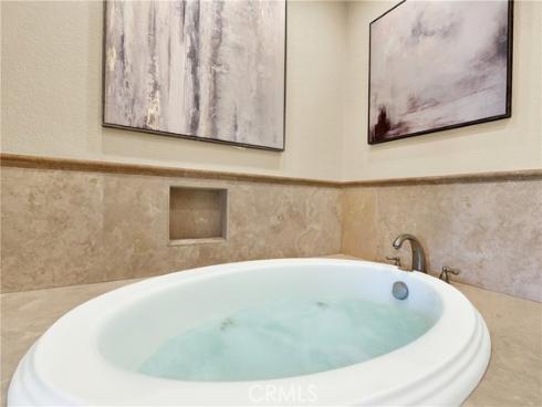 2872 Coast CI205 Circle, Huntington Beach, CA