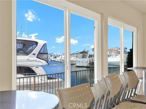 2872 Coast CI205 Circle, Huntington Beach, CA