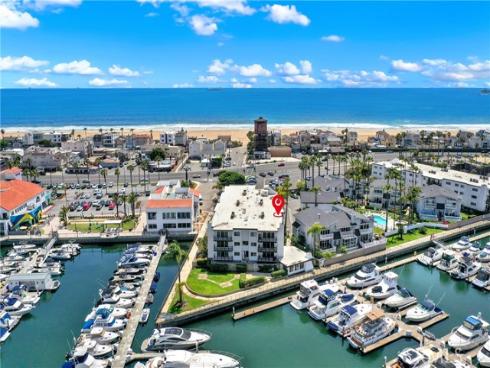 2872 Coast CI205 Circle, Huntington Beach, CA