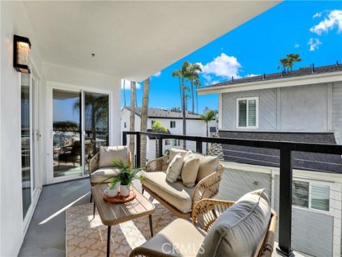 2872 Coast CI205 Circle, Huntington Beach, CA