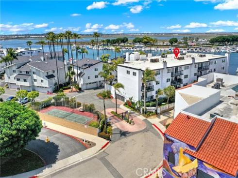 2872 Coast CI205 Circle, Huntington Beach, CA