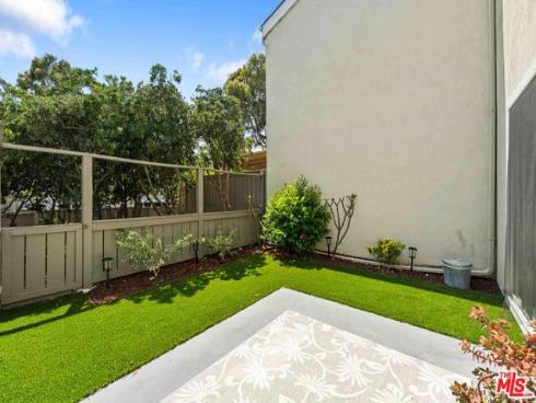 7016 Little Harbor Drive, Huntington Beach, CA